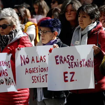 Indarkeria matxista hilketa Sarriguren bilkura Iruñean

violencia machista asesinato Sarriguren
concentración en Pamplona