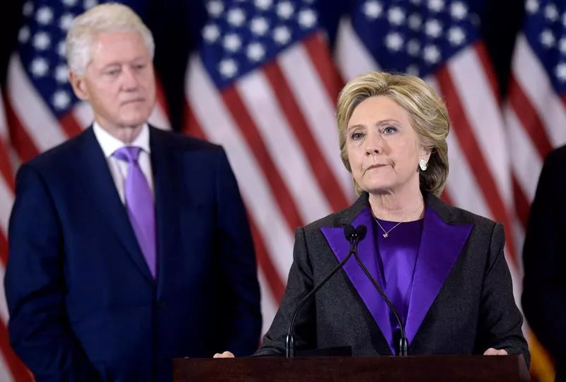 Hillary Clinton AEB hauteskundeak balantzea EFE