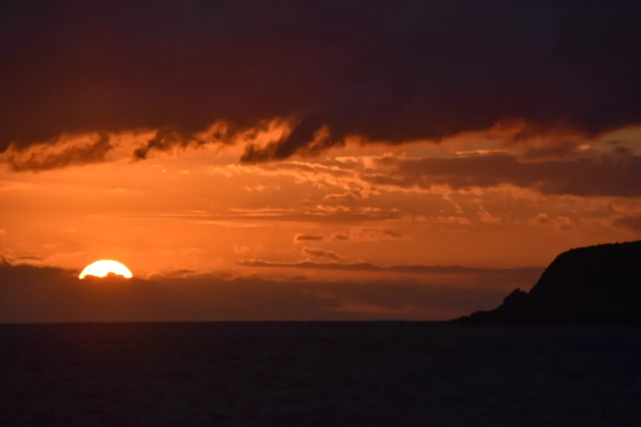 ¿Qué tiempo hará el día del eclipse?
Euskalmet prevé cielos despejados para este 12 de agosto en Euskal Herria, con nubes bajas en la costa que no entorpecerán la visión del eclipse.
