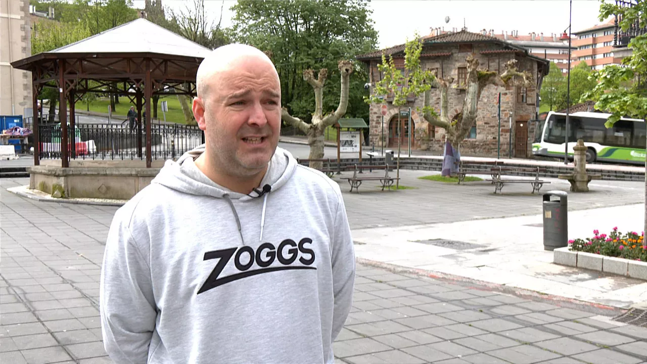 Iskander Sagarminaga igerilaria