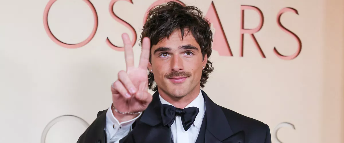 LOS ANGELES (United States), 15/03/2026.- Australian actor Jacob Elordi arrives on the red carpet ahead of the 98th annual Academy Awards ceremony at the Dolby Theatre in the Hollywood neighborhood of Los Angeles, California, USA, 15 March 2026. The Oscars are presented for outstanding individual or collective efforts in filmmaking in 24 categories. EFE/EPA/RYAN SUN
