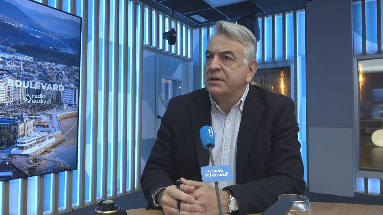 Javier de Andrés. 