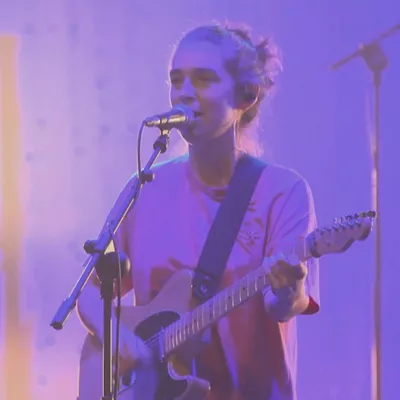 Kak! taldeak Ahotsenea Musika guneko programazioa abiatu du Durangoko Azokaren 60. edizioaren bigarren egunean. 