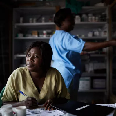 BENI (Congo, the Democratic Republic of the), 12/05/2026.- (FILE) - Nurse Marie Claudine (L) arranges medications for suspected Ebola patients at 
a transit center in Beni, North Kivu province, Democratic Republic of the Congo, 29 August 2019 (reissued 12 May 2026). International Nurses Day (IND) is celebrated annually on 12 May to mark the birth of Florence Nightingale, founder of modern nursing. The day honours the vital contributions nurses make to global healthcare and societies. (Florencia) EFE/EPA/HUGH KINSELLA CUNNINGHAM
