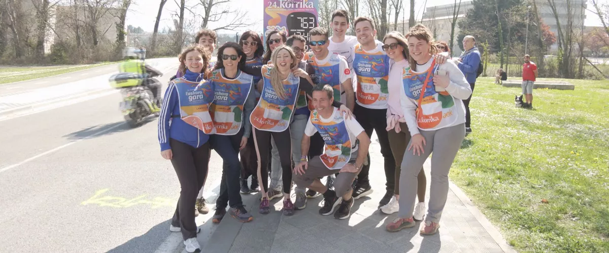 EITBk Korrikaren lekukoa eraman du Iruñean