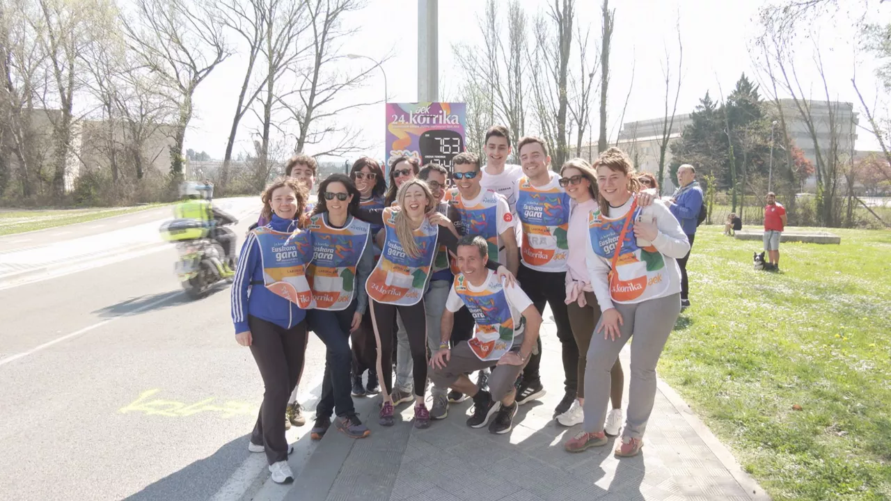 EITBk Korrikaren lekukoa eraman du Iruñean