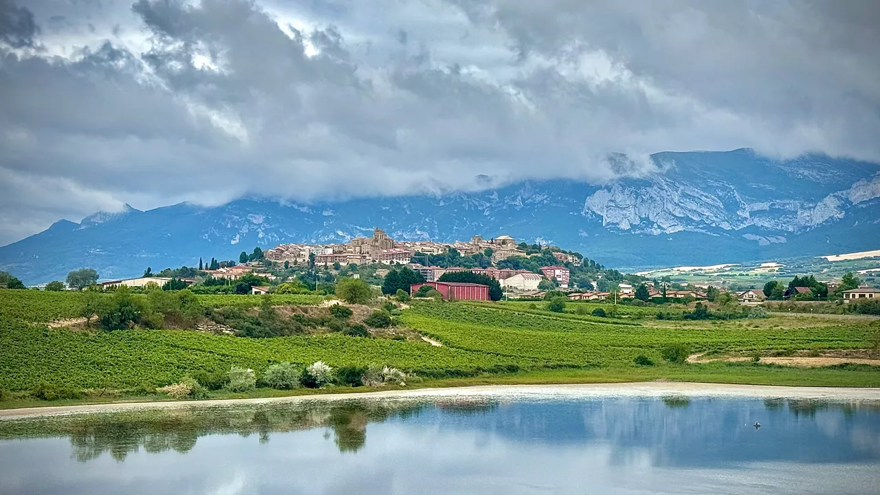 Laguardia (Rioja Alavesa). Stock Photo: David Lamaza