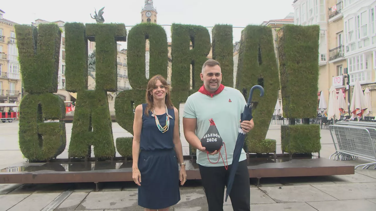Maider Etxebarria alcaldesa de Vitoria e Iñaki Kerejazu Celedón