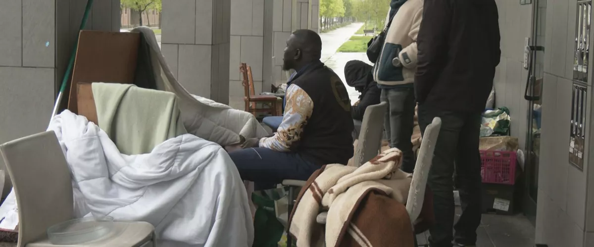 Gasteizko parrokiek aldi baterako estalpea eman diete asiloaren zain dauden Maliko migratzailei