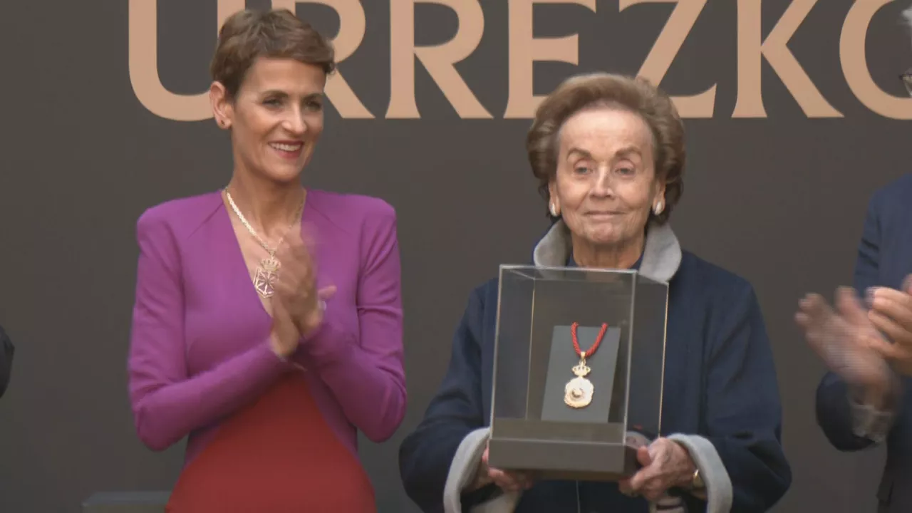 Medalla Oro Navarra Chivite y Amparo Lusarreta