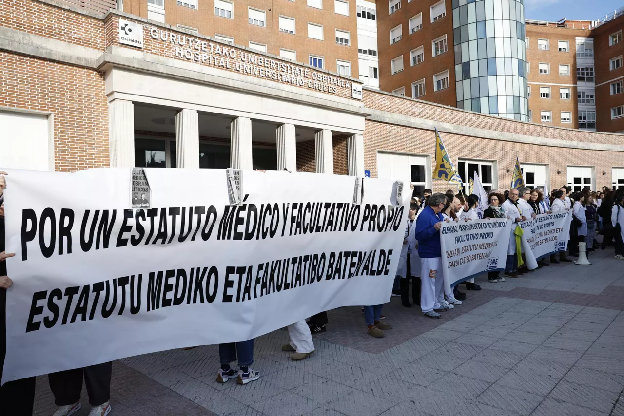 huelga médicos Cruces