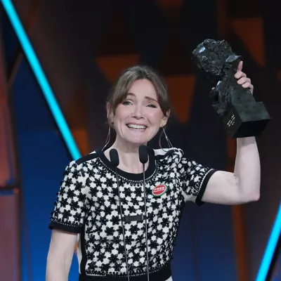 La actriz Nagore Aranburu, recoge el Goya a mejor Actriz de reparto por 'Los domingos' en la 40º edición de los Premios Goya, en el Auditori del Centre de Convencions Internacionals, a 28 de febrero de 2026, en Barcelona, Cataluña (España). Los galardones son otorgados de manera anual por la Academia de las Artes y las Ciencias Cinematográficas de España (AACCE) con el objetivo de premiar a los mejores profesionales en cada una de las distintas especialidades tanto técnicas como creativas del cine español.



David Zorrakino / Europa Press

28/2/2026