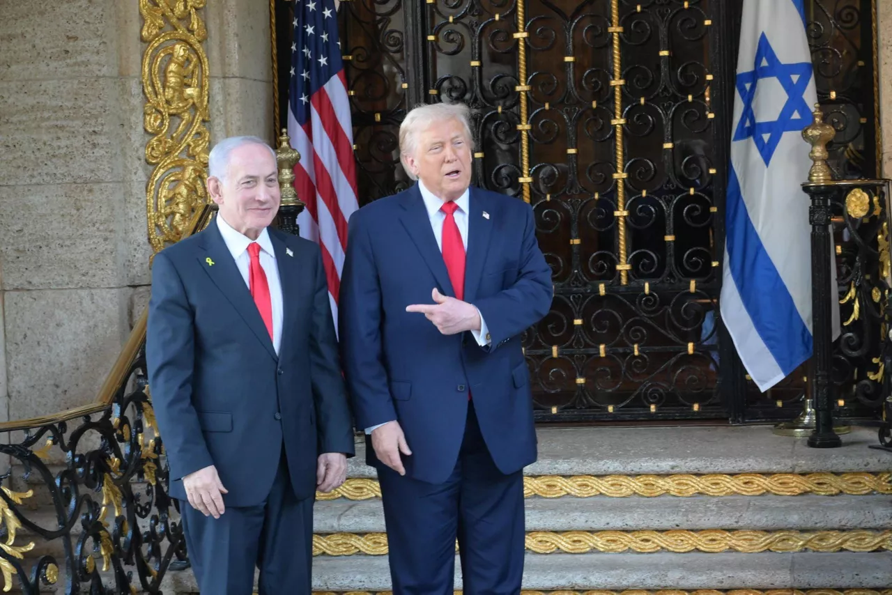 (Foto de ARCHIVO)

December 29, 2025, Jerusalem, Jerusalem, Palestinian Territory: Israeli Prime Minister Benjamin Netanyahu met with US President Donald Trump at the Mar-a-Lago resort in Palm Beach, Florida, where the two sides held talks on ending the war in Gaza and moving to the second phase of the agreement. Florida, USA, December 29, 2025



Europa Press/Contacto/Israeli Prime Minister  apai

29/12/2025