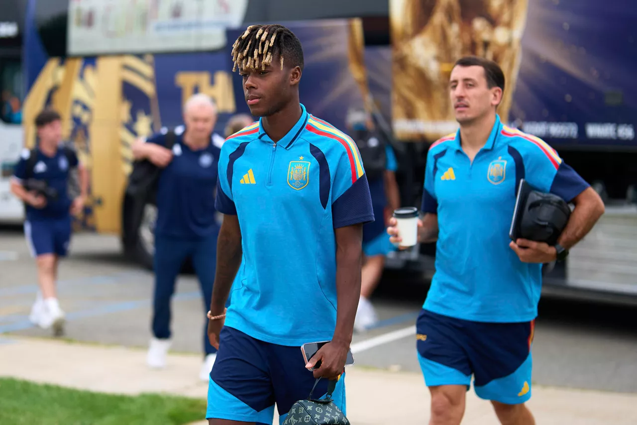 Nico Williams Mikel Oyarzabal España