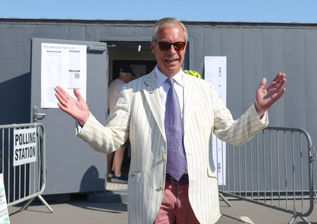August 13, 2026, Clacton-On-Sea, Essex, UK: Reform UK leader, NIGEL FARAGE, casts his vote at a polling station in Clacton-On-Sea, Essex. Nigel Farage has resigned his seat and has been campaigning to be re-elected in the Clacton constituency at the by-election, which takes place today.



Europa Press/Contacto/Jacqueline Lawrie

13/8/2026