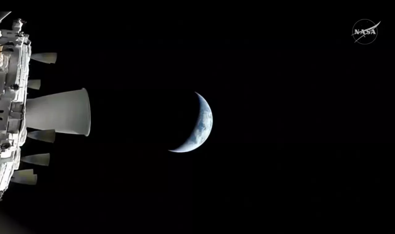 FOTODELDIA CABO CAÑAVERAL, 03/04/2026.- Imagen distribuida por la NASA que muestra la nave Orión de la misión Artemis II en su trayectoria de alejamiento de la Tierra. EFE/ NASA **SOLO USO EDITORIAL/SOLO DISPONIBLE PARA ILUSTRAR LA NOTICIA QUE ACOMPAÑA (CRÉDITO OBLIGATORIO)***
