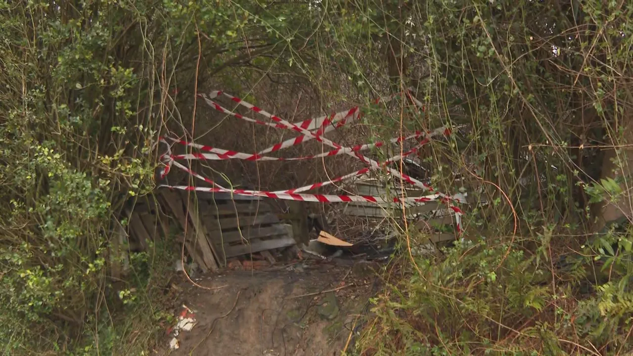 Txabola batean topatu dituzte gorpuzkiak. 