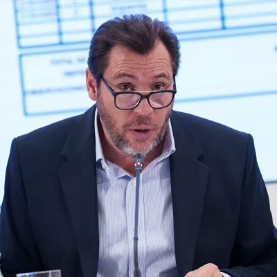 El ministro de Transportes y Movilidad Sostenible, Óscar Puente, atiende a los medios en una rueda de prensa, en la sede del Ministerio de Transportes, a 23 de enero de 2026, en Madrid (España). Puente actualiza los últimos datos sobre la investigación del accidente ferroviario de Adamuz (Córdoba) en el que fallecieron 45 personas.



Matias Chiofalo / Europa Press

23 ENERO 2026 ACCIDENTE DE TREN;ACCIDENTE FERROVIARIO

23/1/2026