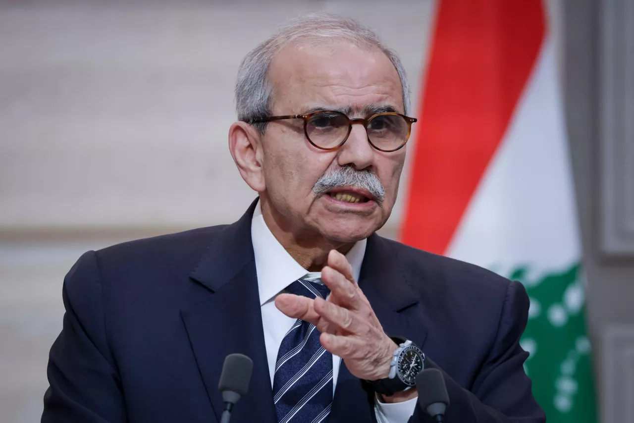 Paris (France), 21/04/2026.- Lebanon's Prime Minister Nawaf Salam speaks during a joint declaration press event with French President following their meeting at the Elysee Presidential Palace in Paris, France, 21 April 2026. (Francia, Líbano) EFE/EPA/LUDOVIC MARIN / POOL MAXPPP OUT
