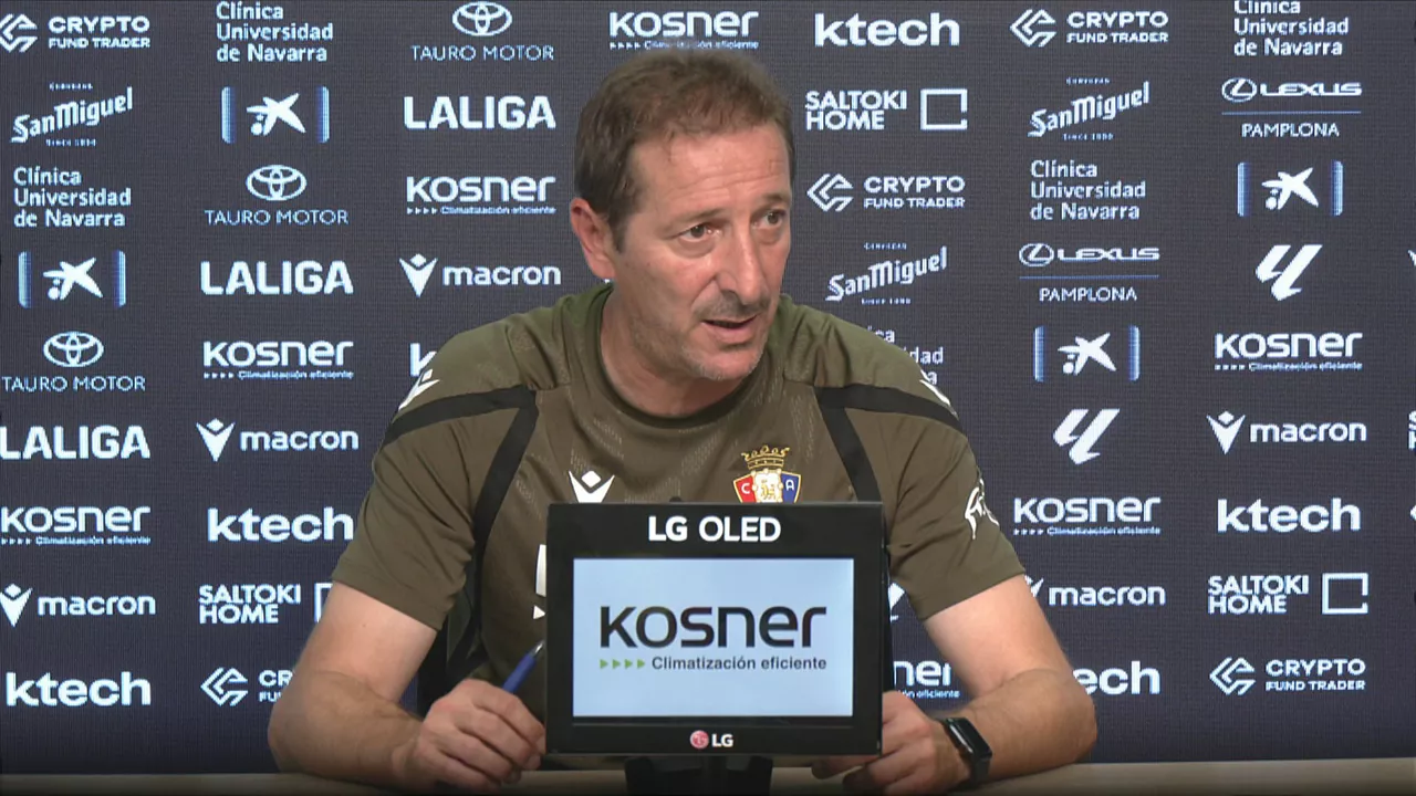 Luis Miguel Ramis, entrenador de Osasuna