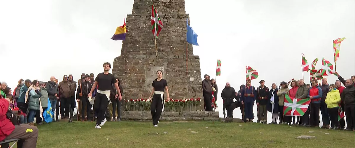 Saibigain mendiko batallan desagertutako gudari eta milizianoei omenaldia egin zaie gaur