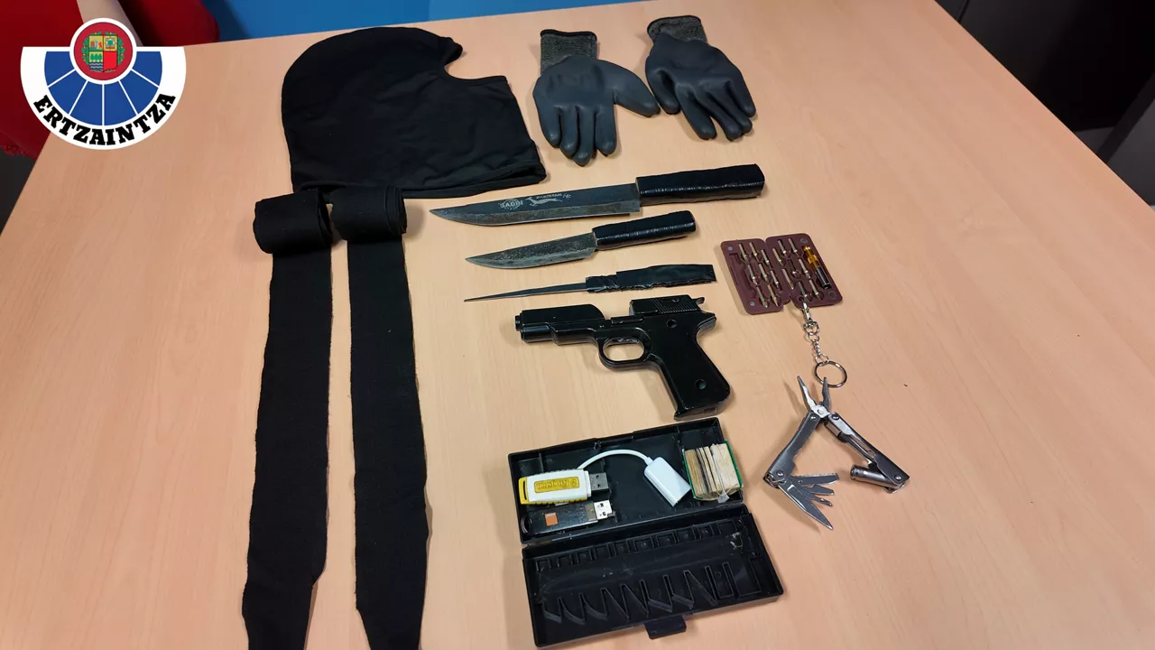 salvatierra agurain atxiloketa ertzaintza materiala