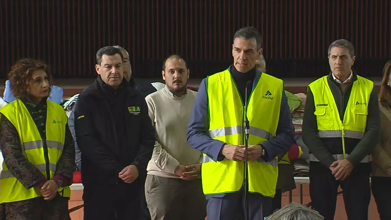 pedro sanchez comparecencia cordoba tras el accidente de tren