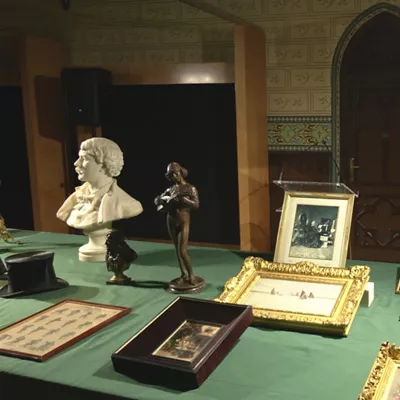 Galdutzat zituzten Pablo Sarasateren hainbat objektu topatu dituzte Iruñean. 