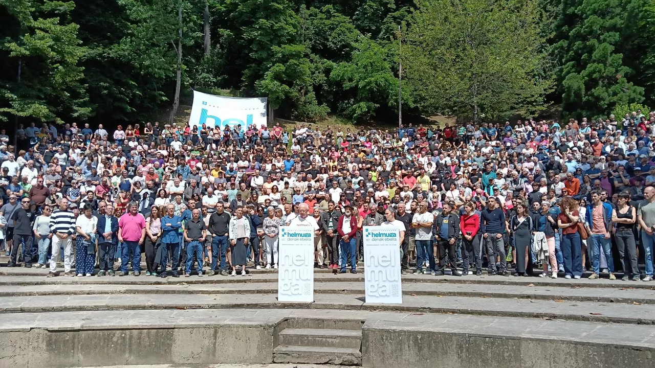 2027ko urtarrileko manifestazioa azkena izatea nahi du Sarek, ETAko presoen auzia behin betiko ixten dela irudikatzeko