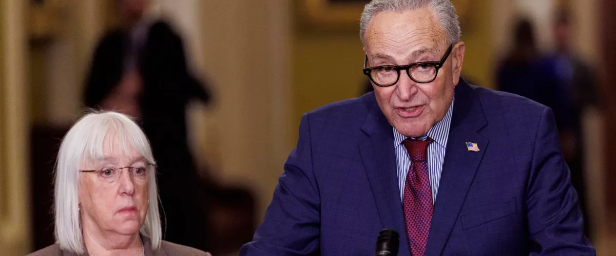 Washington (United States), 13/01/2026.- US Senate Minority Leader Chuck Schumer (R) and US Senator Patty Murray (L) during a press conference at the US Capitol, Washington, DC, USA, 13 January 2026. EFE/EPA/WILL OLIVER
