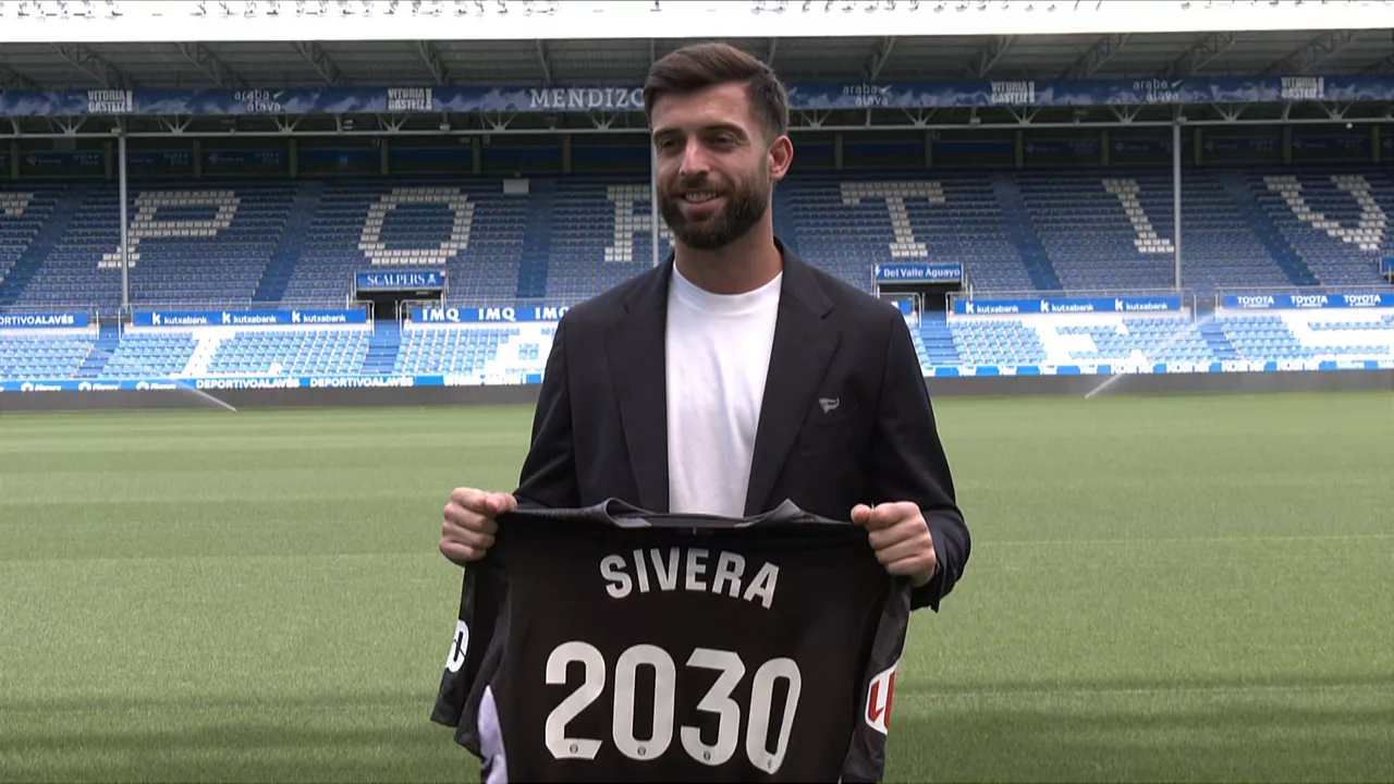 Antonio Sivera, Alaveseko jokalariaren berritzea