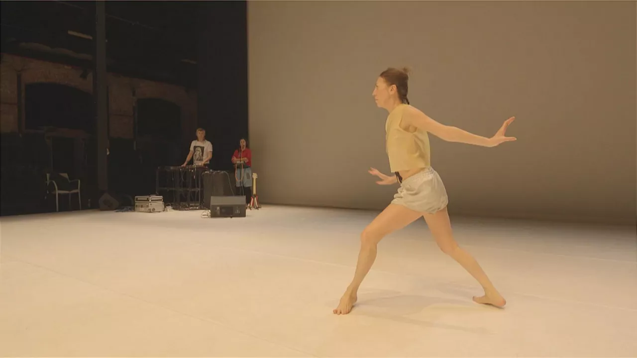  Jone San Martin crea ‘sORDA’, para relatar su experiencia personal con la sordera