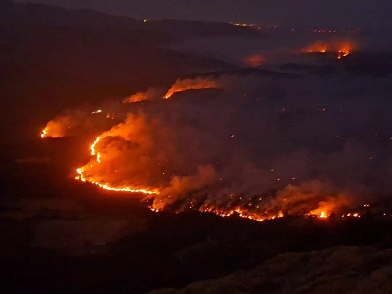 Incendio forestal de Las Peñas de Riglos (Huesca).



REMITIDA / HANDOUT por INFOAR

Fotografía remitida a medios de comunicación exclusivamente para ilustrar la noticia a la que hace referencia la imagen, y citando la procedencia de la imagen en la firma

13/8/2026