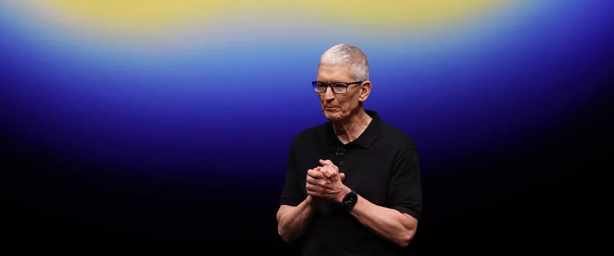 CUPERTINO (United States), 20/04/2026.- (FILE) - Apple CEO Tim Cook speaks in the Steve Jobs Theater during an Apple event on the campus of Apple Park in Cupertino, California, USA, 09 September 2025 (reissued 20 April 2026). Apple announced on 20 April 2026 that Tim Cook will transition to the role of Executive Chairman of the board, with John Ternus, currently Senior Vice President of Hardware Engineering, set to become Apple's next Chief Executive Officer effective 01 September 2026. EFE/EPA/JOHN G. MABANGLO
