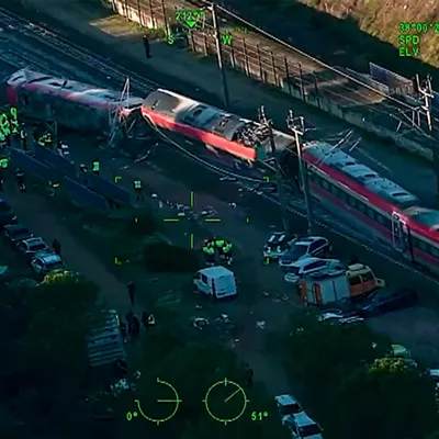 ADAMUZ (CÓRDOBA), 19/01/2026.-Vista aérea del accidente de trenes cerca de Adamuz (Córdoba) este lunes. Un total de 39 personas han fallecido en el accidente de trenes de Ademuz (Córdoba), cuando un tren de la compañía Iryo que había salido de Málaga con destino a Puerta de Atocha (Madrid) con 317 personas a bordo descarriló sus tres últimos vagones e invadió la vía contigua por la que en ese momento circulaba otro convoy de Renfe con destino a Huelva, que también descarriló.-EFE/ Guardia Civil ***SOLO USO EDITORIAL/SOLO DISPONIBLE PARA ILUSTRAR LA NOTICIA QUE ACOMPAÑA (CRÉDITO OBLIGATORIO)***
