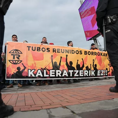 Tubos Reunidoseko langileen protesta Bilbon