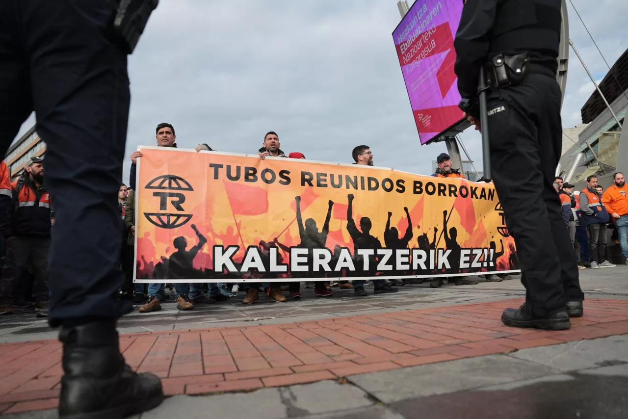 Tubos Reunidoseko langileen protesta Bilbon