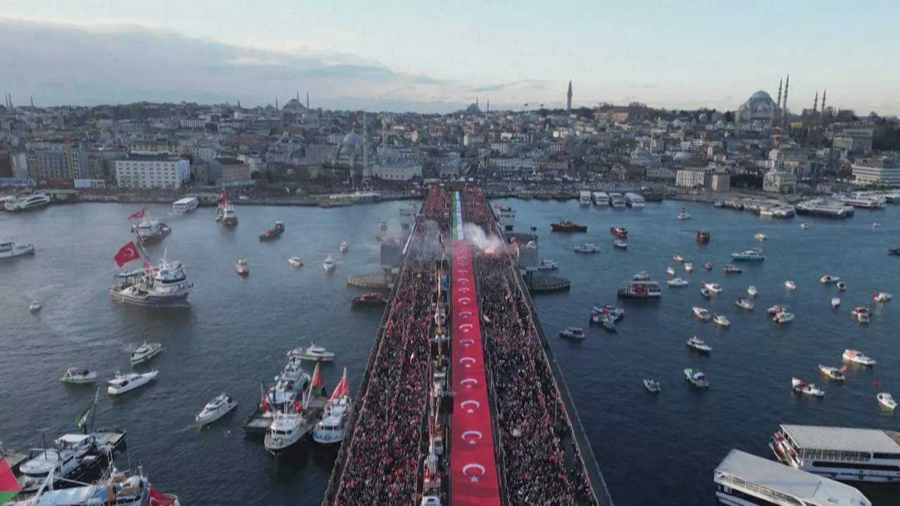 Más de medio millón de personas marchan en Estambul en apoyo a Palestina