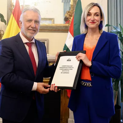 MADRID, 08/10/2025.- La consejera de Gobernanza, Administración Digital y Autogobierno, Maria Ubarretxena, se ha reunido en Madrid con el ministro de Política Territorial y Memoria Democrática, Ángel Víctor Torres, para hacerle entrega de la documentación elaborada por el Gobierno Vasco para cerrar las transferencias pendientes en el plazo comprometido. EFE/ Gobierno Vasco SOLO USO EDITORIAL/SOLO DISPONIBLE PARA ILUSTRAR LA NOTICIA QUE ACOMPAÑA (CRÉDITO OBLIGATORIO)
