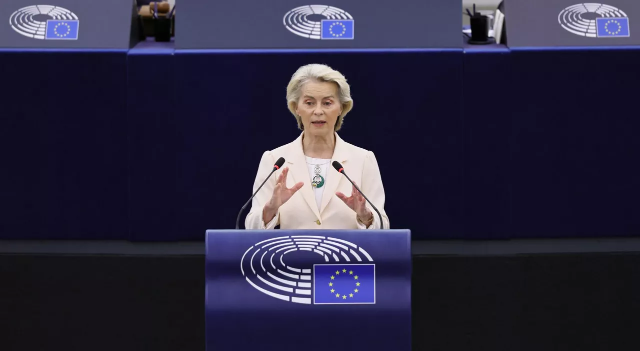 STRASBOURG (France), 21/10/2026.- European Commission President Ursula von der Leyen speaks during a debate on 'Conclusions of the European Council meeting of 15-16 October 2026' at the European Parliament in Strasbourg, France, 21 October 2026. The current plenary session runs from 19 until 22 October 2026. (Francia, Estrasburgo) EFE/EPA/RONALD WITTEK
