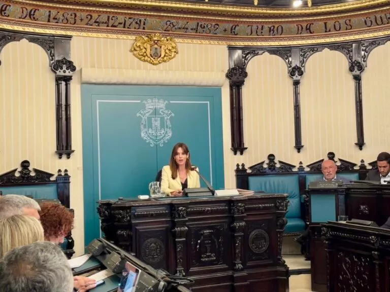 La alcaldesa de vitoria-Gasteiz,Maider Etxebarria,  pronuncia su discurso durante el cuarto y último Debate General de Política Municipal de su legislatura



REMITIDA / HANDOUT por AYUNTAMIENTO VITORIA-GASTEIZ

Fotografía remitida a medios de comunicación exclusivamente para ilustrar la noticia a la que hace referencia la imagen, y citando la procedencia de la imagen en la firma

02/7/2026