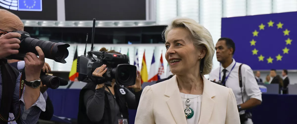 STRASBOURG (France), 21/10/2026.- European Commission President, Ursula von der Leyen prior to a debate on 'Conclusions of the European Council meeting of 15-16 October 2026' at the European Parliament in Strasbourg, France, 21 October 2026. The current plenary session runs from 19 until 22 October 2026. (Francia, Estrasburgo) EFE/EPA/RONALD WITTEK
