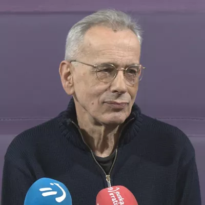 Xabier Montoia "Bizia, bizia" aurkezten