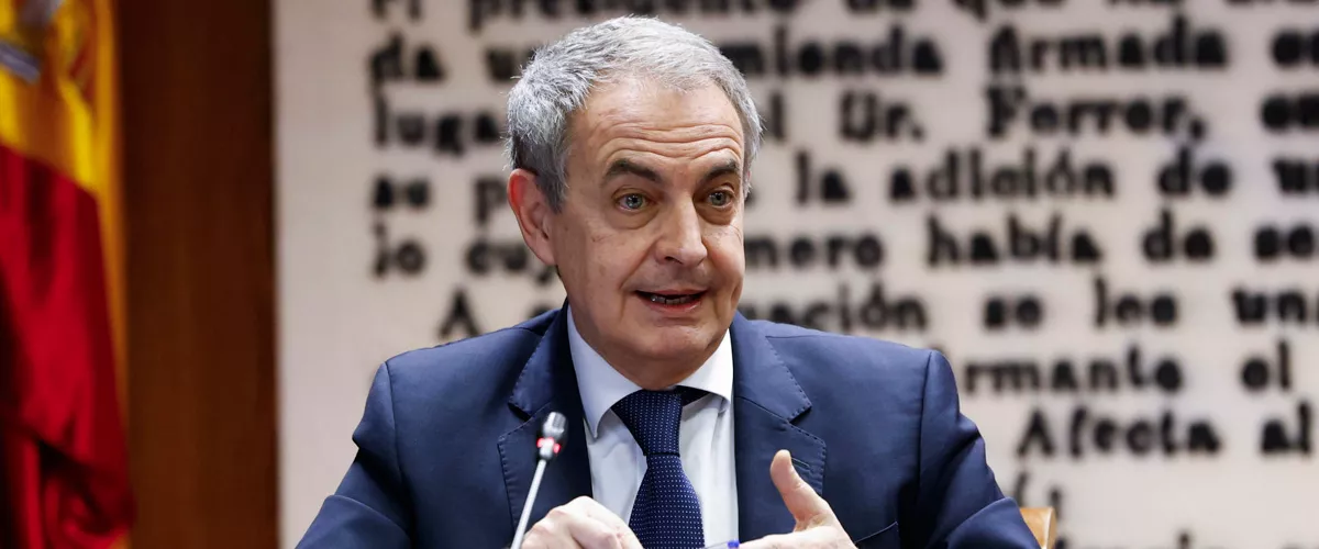 El expresidente del Gobierno José Luis Rodríguez Zapatero comparece este lunes en la comisión de investigación del caso Koldo en el Senado, citado por el PP, para dar explicaciones sobre el rescate financiero público a la aerolínea Plus Ultra. 
