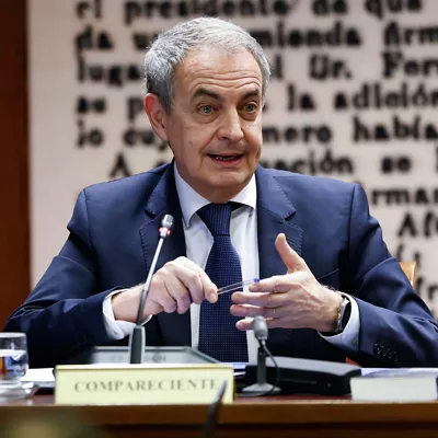 El expresidente del Gobierno José Luis Rodríguez Zapatero comparece este lunes en la comisión de investigación del caso Koldo en el Senado, citado por el PP, para dar explicaciones sobre el rescate financiero público a la aerolínea Plus Ultra. 
